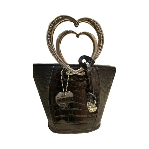 Black Heart Handle Women's Bucket Bag - Picture 5 of 14